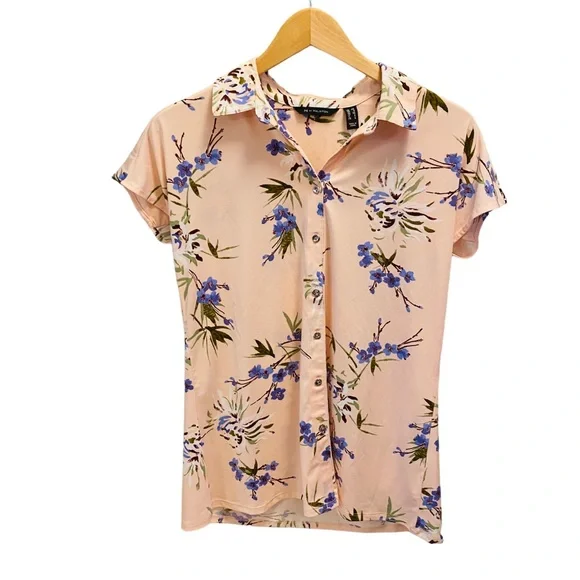 ⭐️ H BY HALSTON Pink Floral Jersey Jet-Set Button Down - Picture 1 of 7